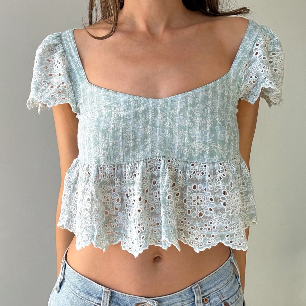 Y2K American Eagle Eyelet Top
